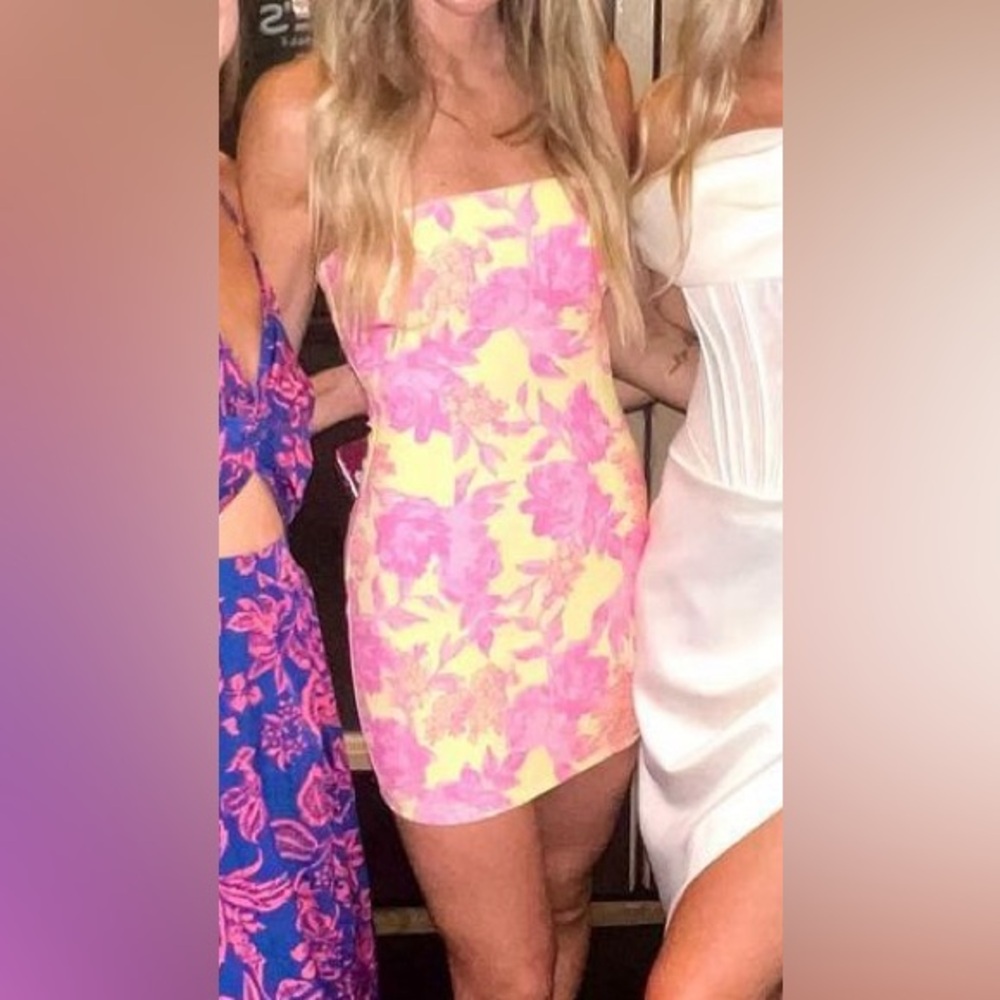 White Fox Boutique floral mini dress - size XS